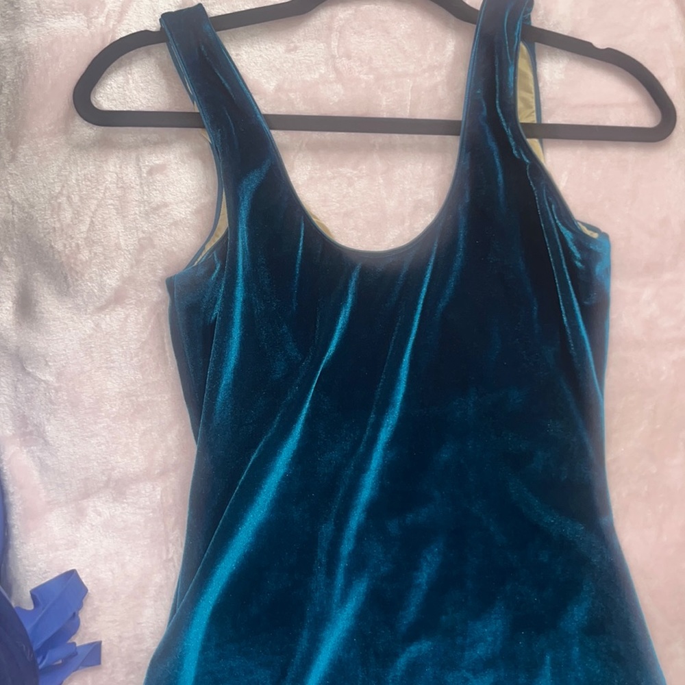 Beautiful teal dress medium-sized